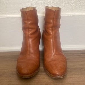 Brown chunky heeled rag & bone booties. Beautiful patina